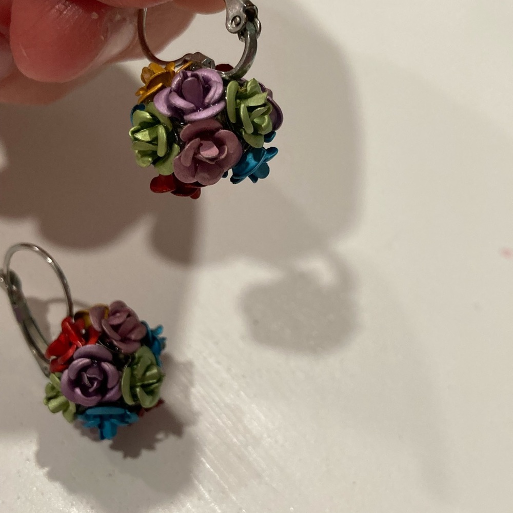 Earrings - Picture 6 of 7